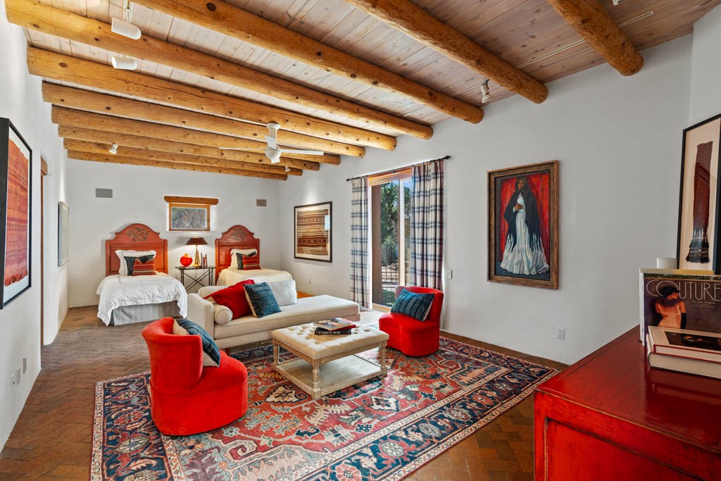 705 Camino Lejo