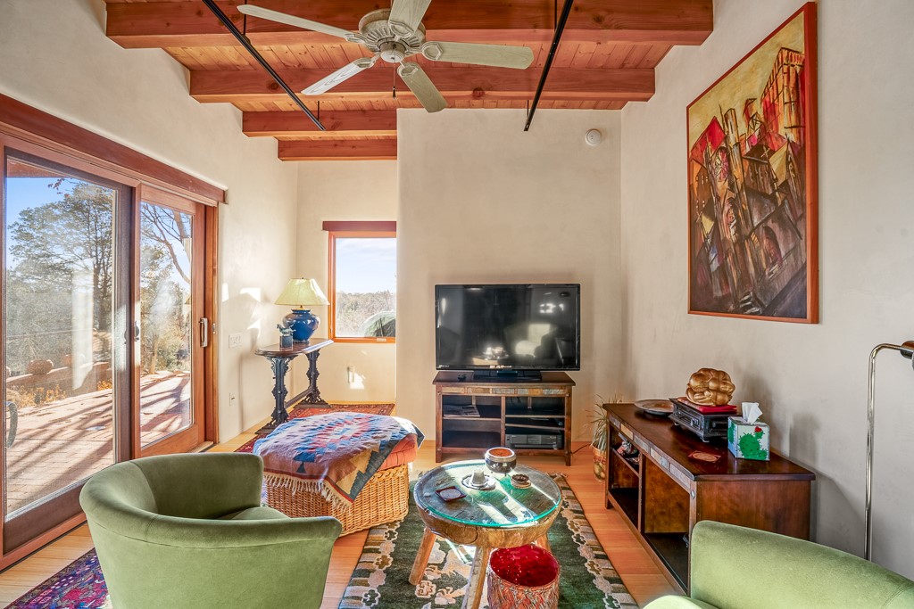 705 Camino Lejo