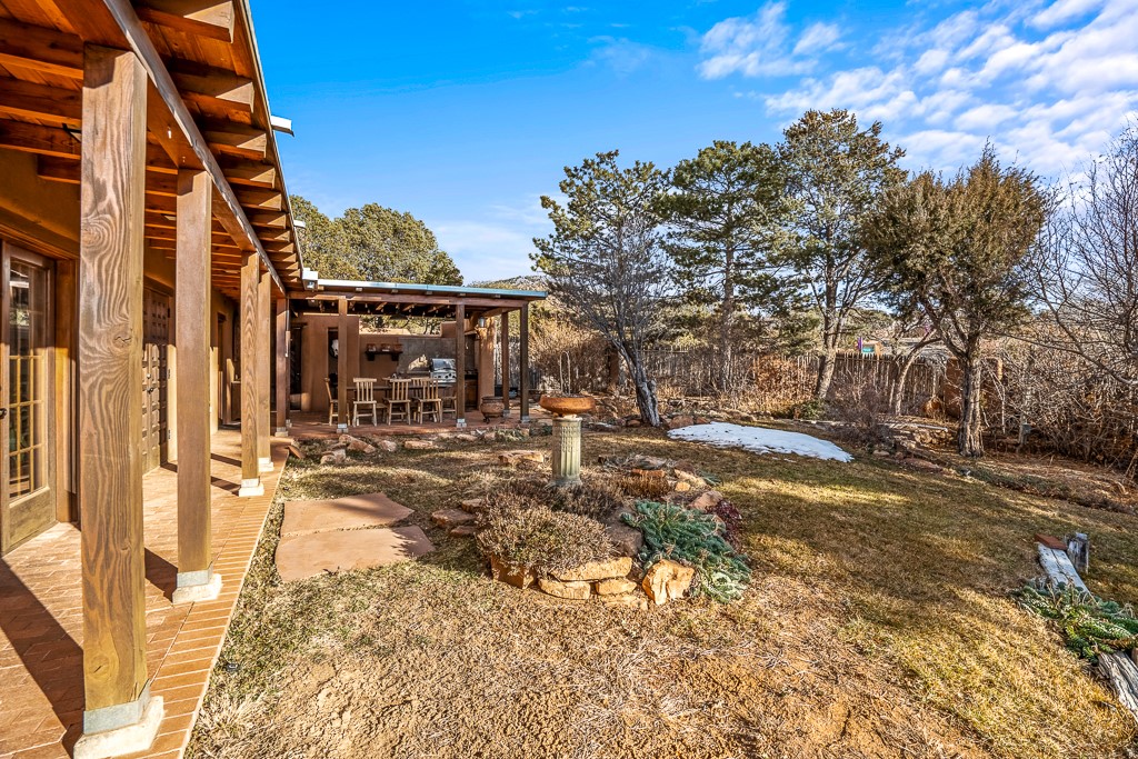 705 Camino Lejo