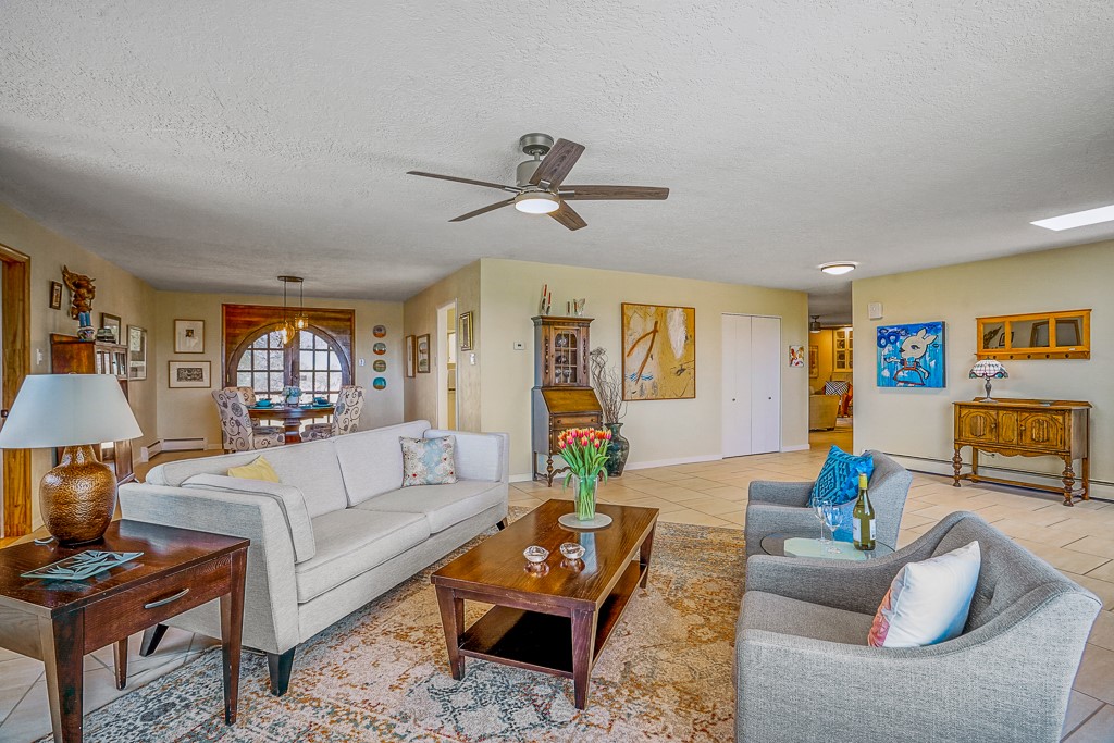 2305 Calle Halcon