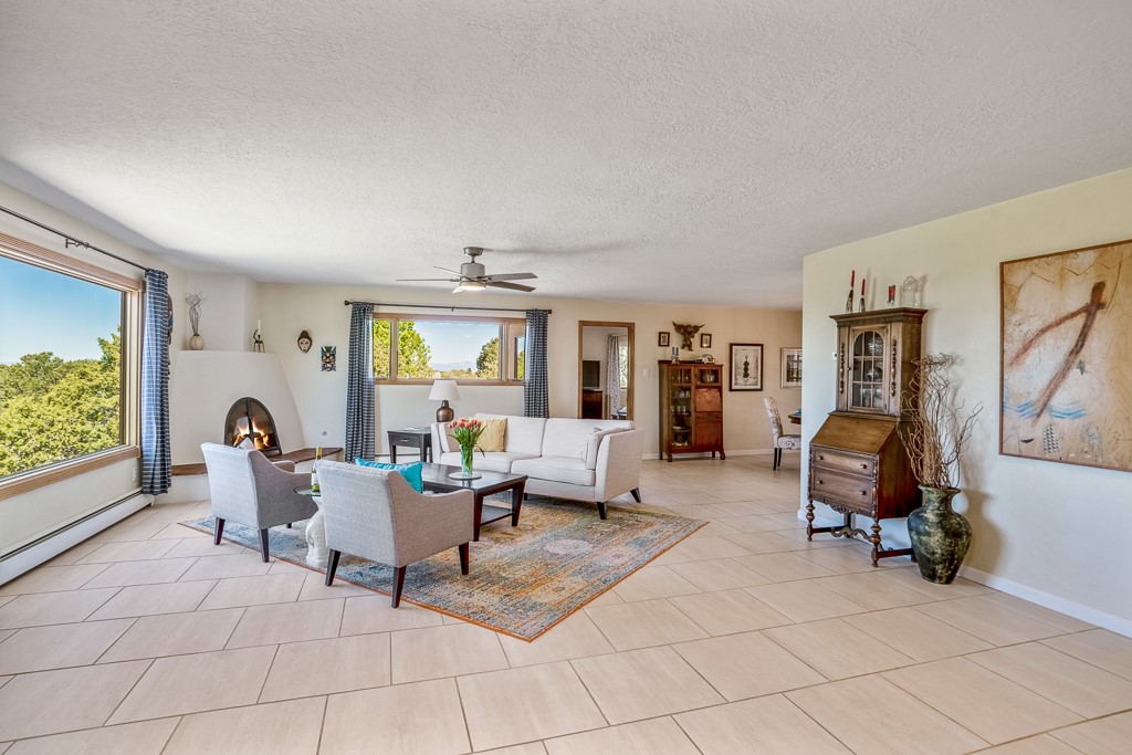 2305 Calle Halcon