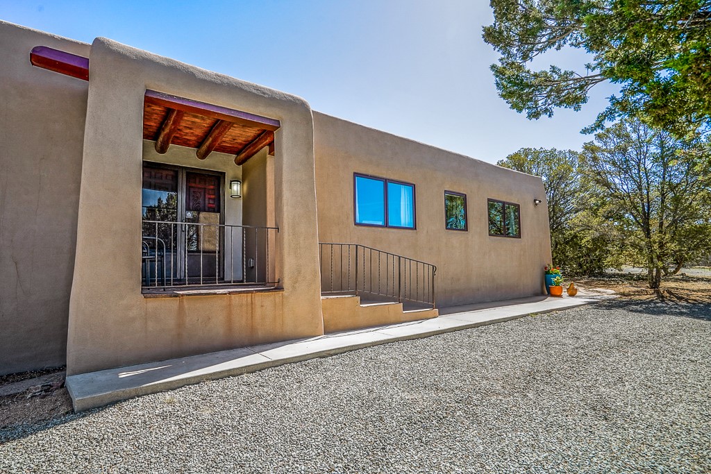 2305 Calle Halcon