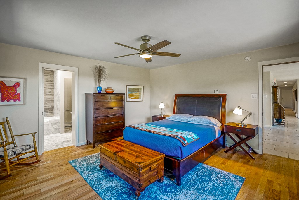 2305 Calle Halcon