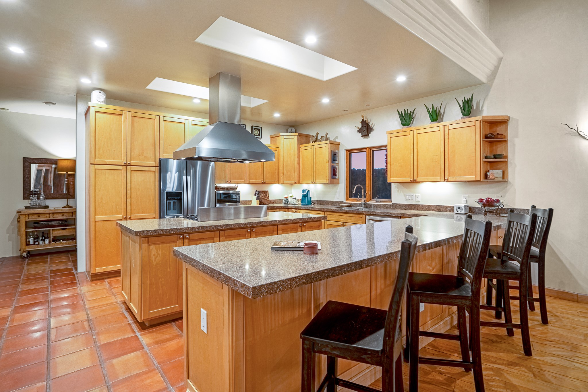 817 Calle David