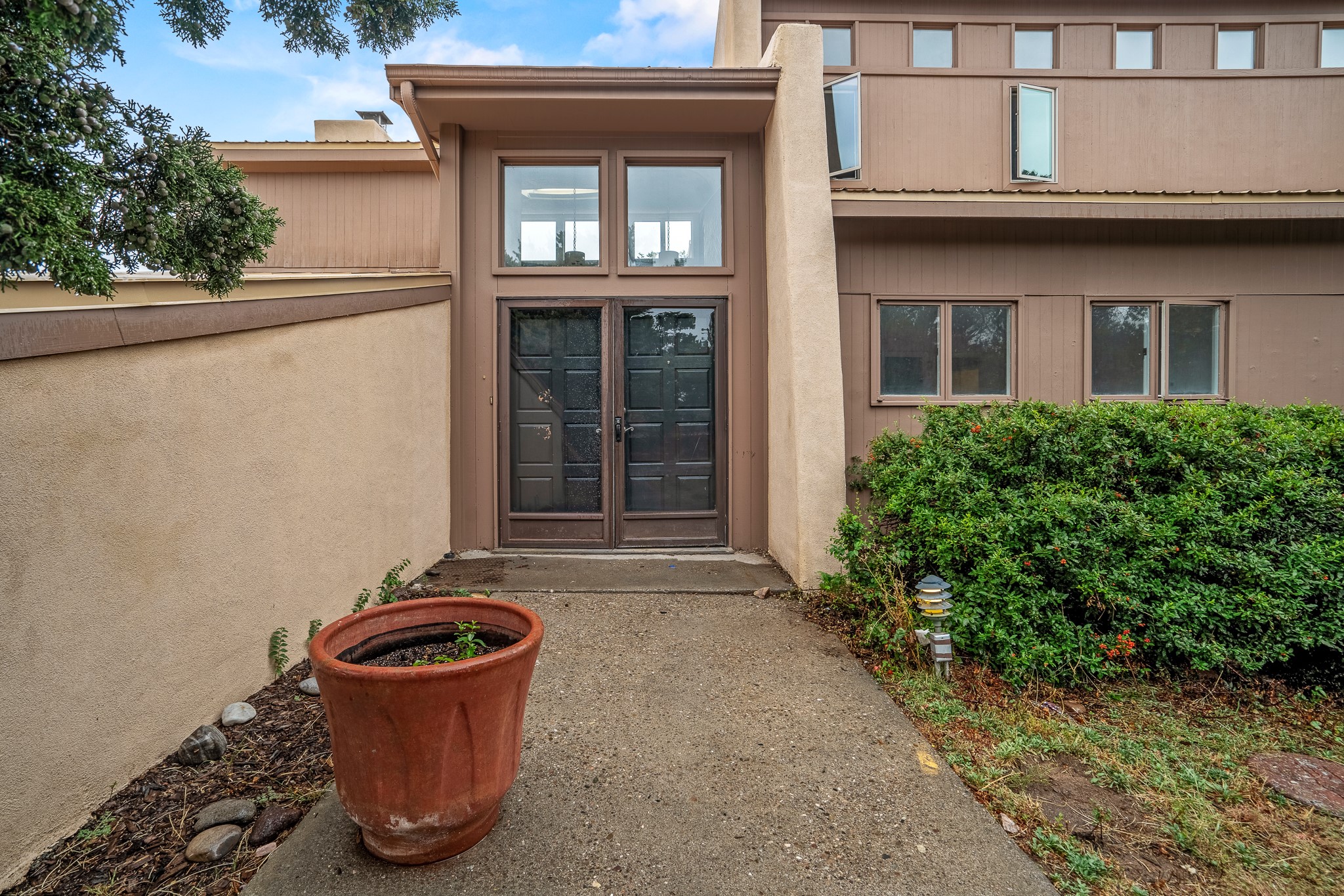 640 Navajo Road