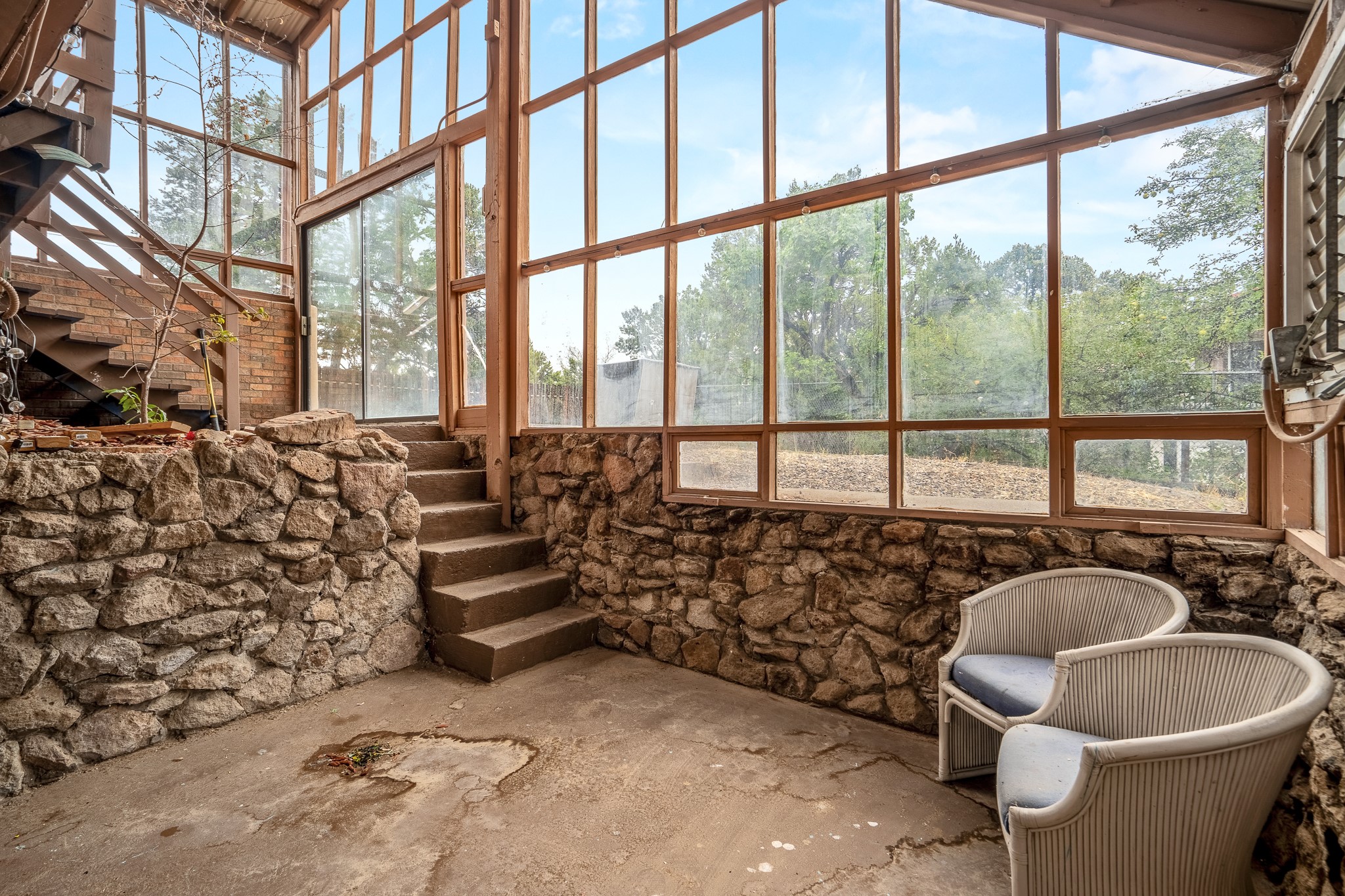640 Navajo Road