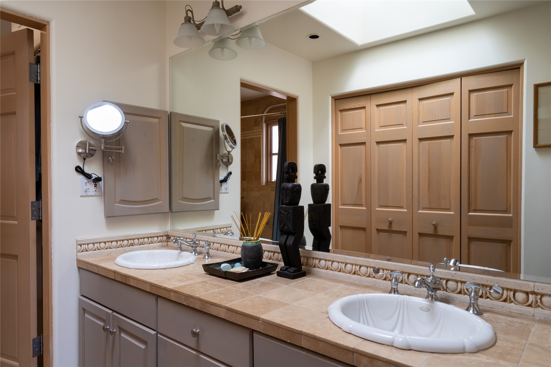 3101 Old Pecos Trail 202
