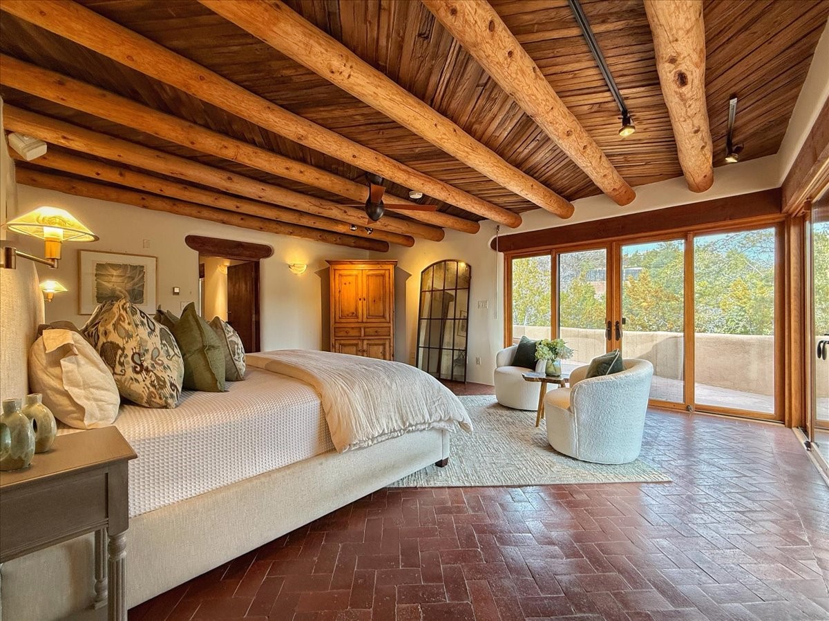 1025 Stagecoach Road