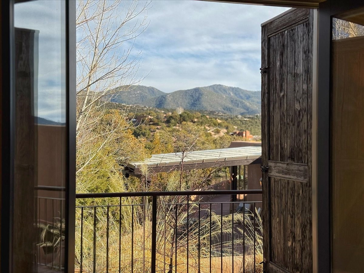 1025 Stagecoach Road