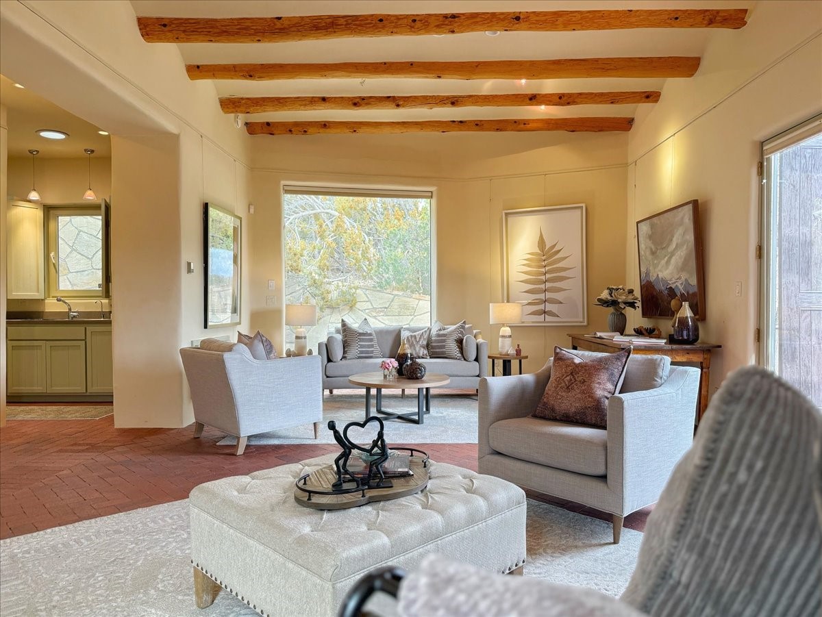 1025 Stagecoach Road