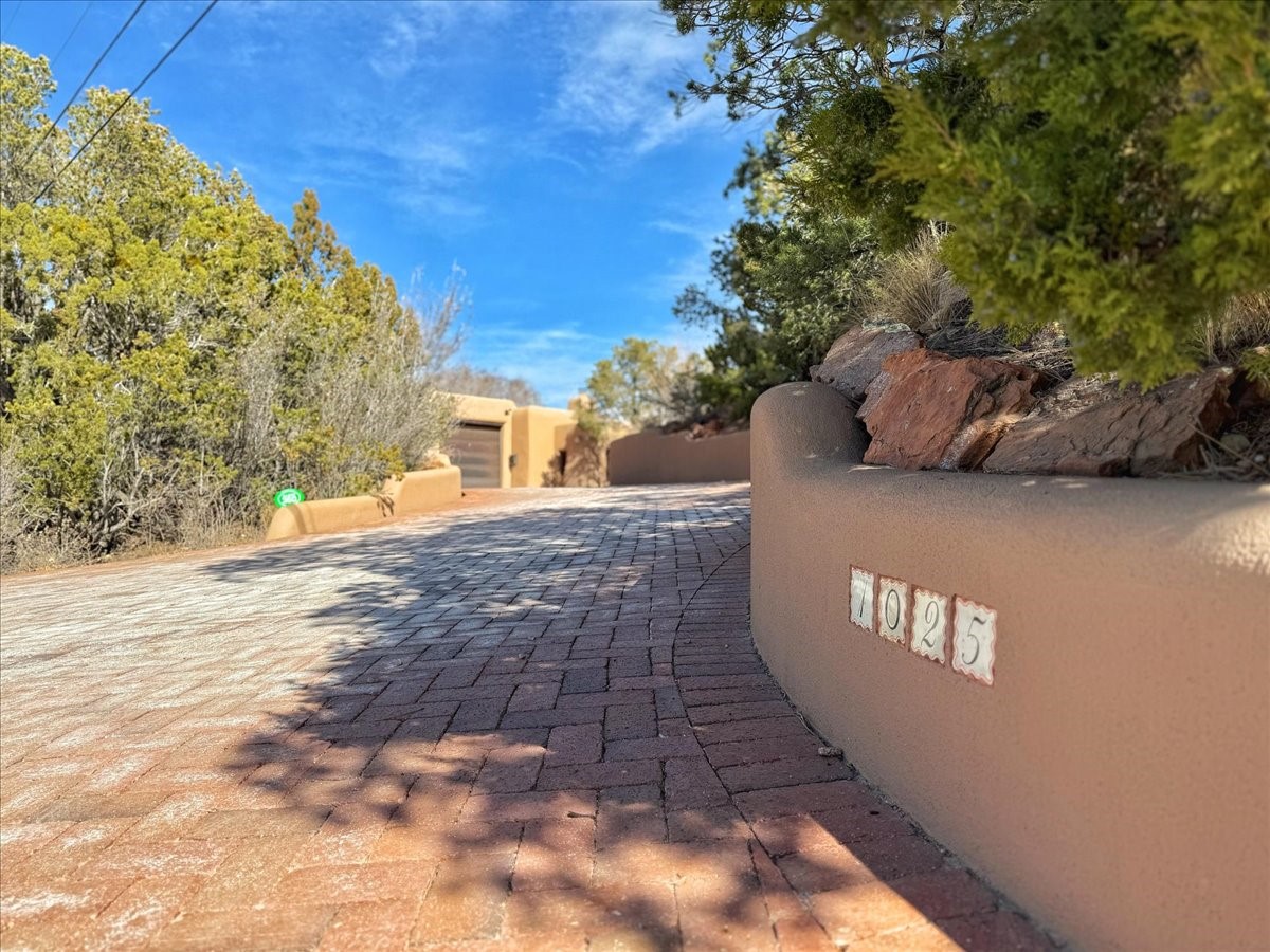1025 Stagecoach Road