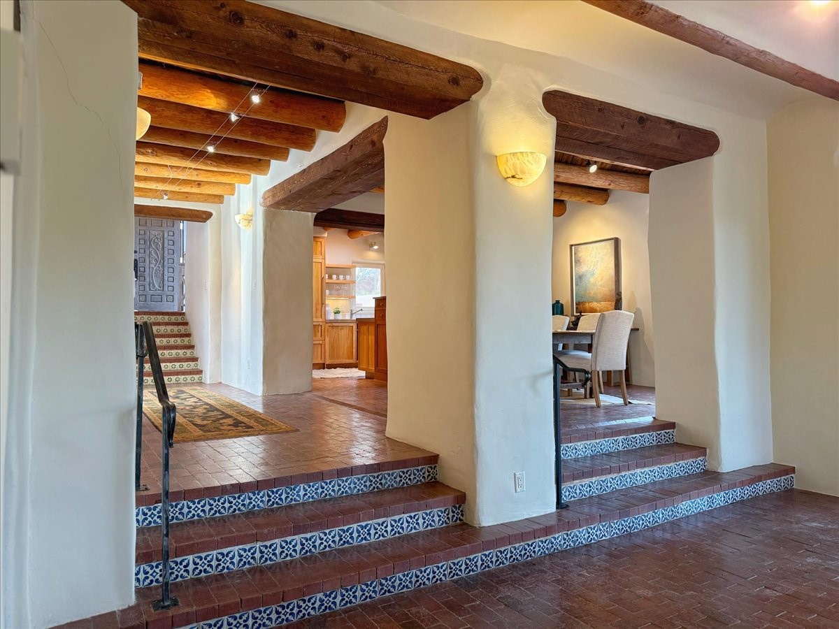 1025 Stagecoach Road
