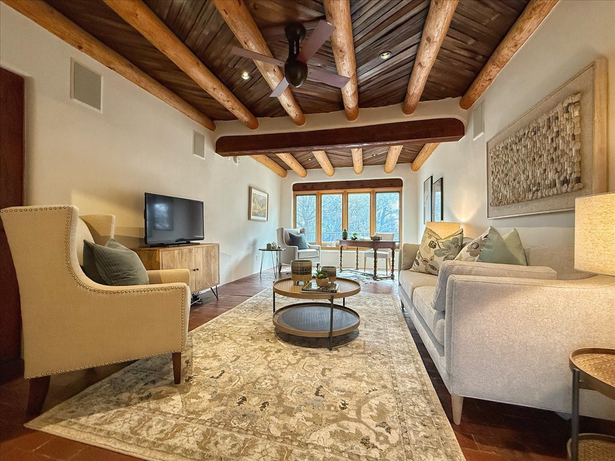 1025 Stagecoach Road