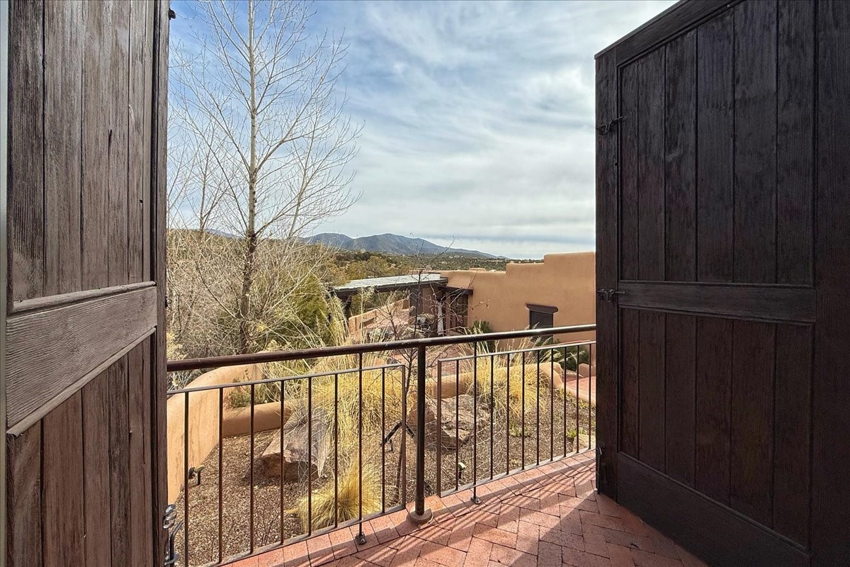1025 Stagecoach Road