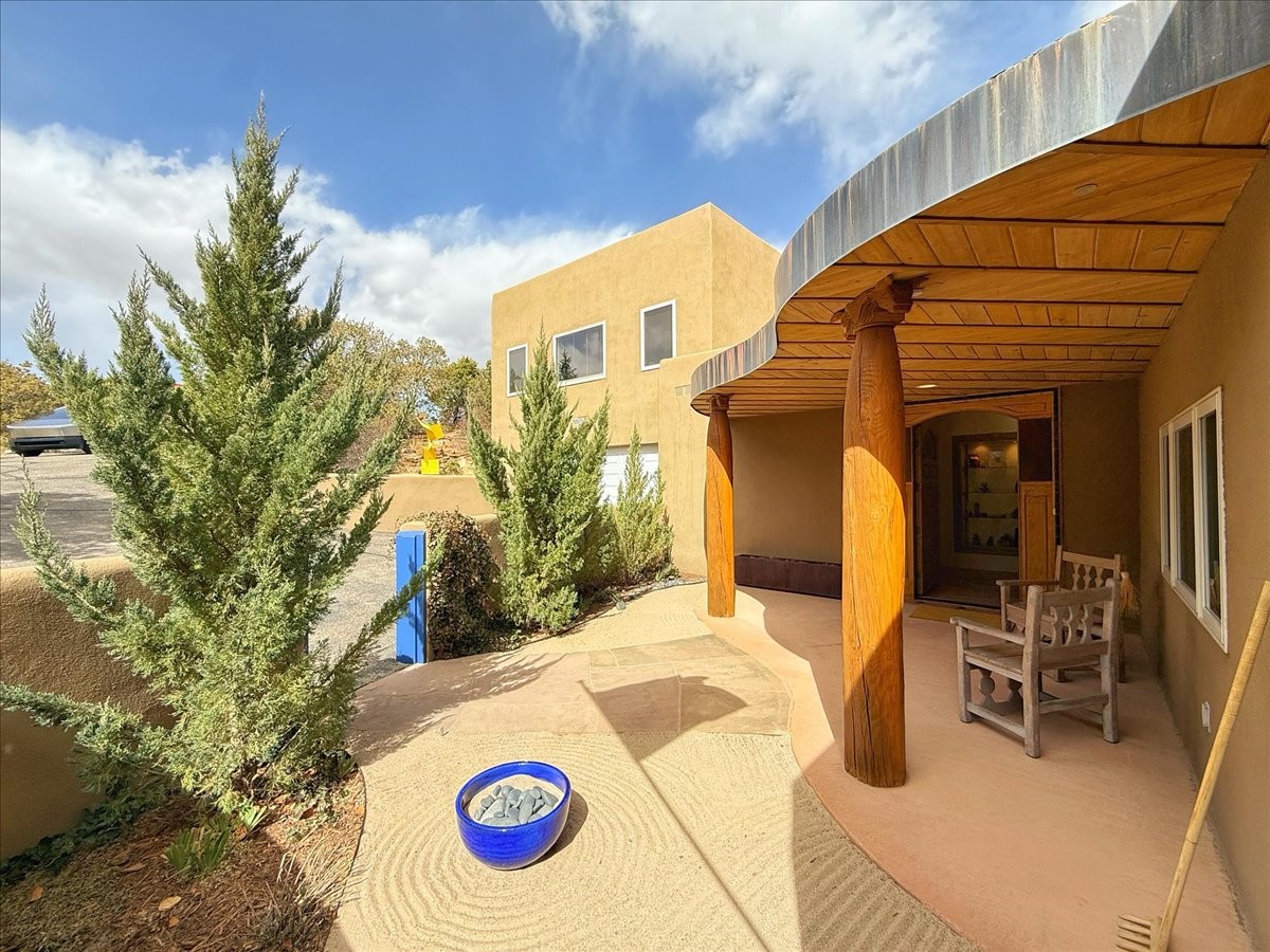 750 Camino Francisca