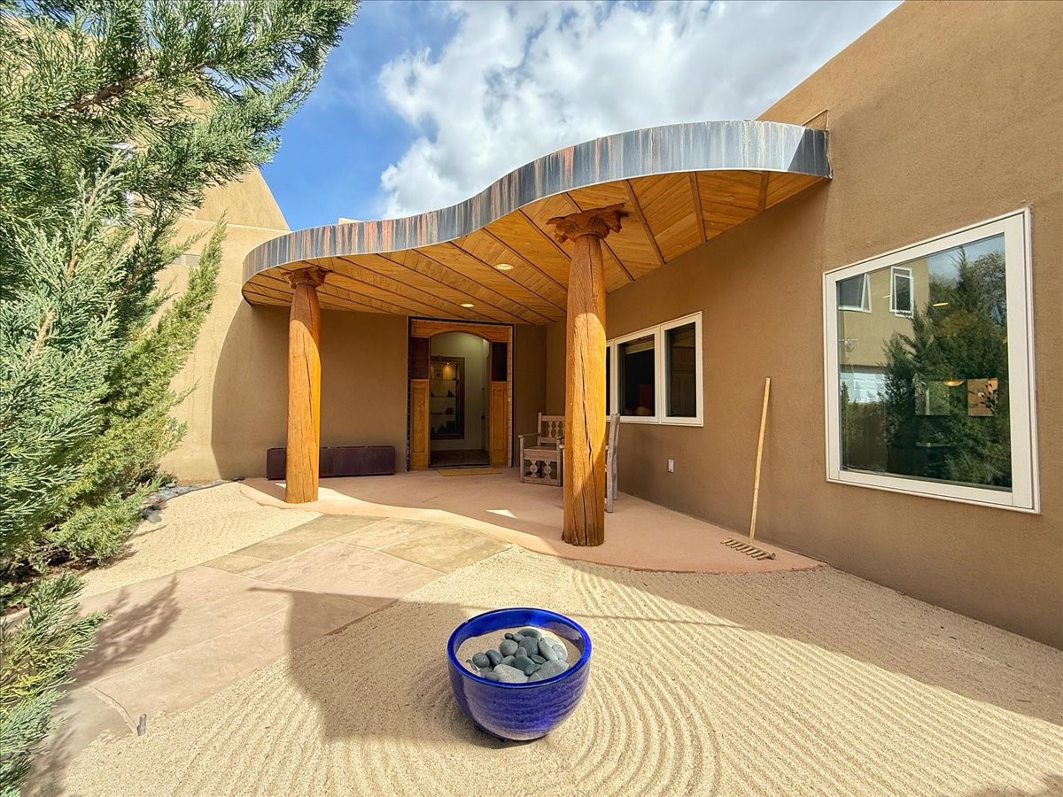 750 Camino Francisca
