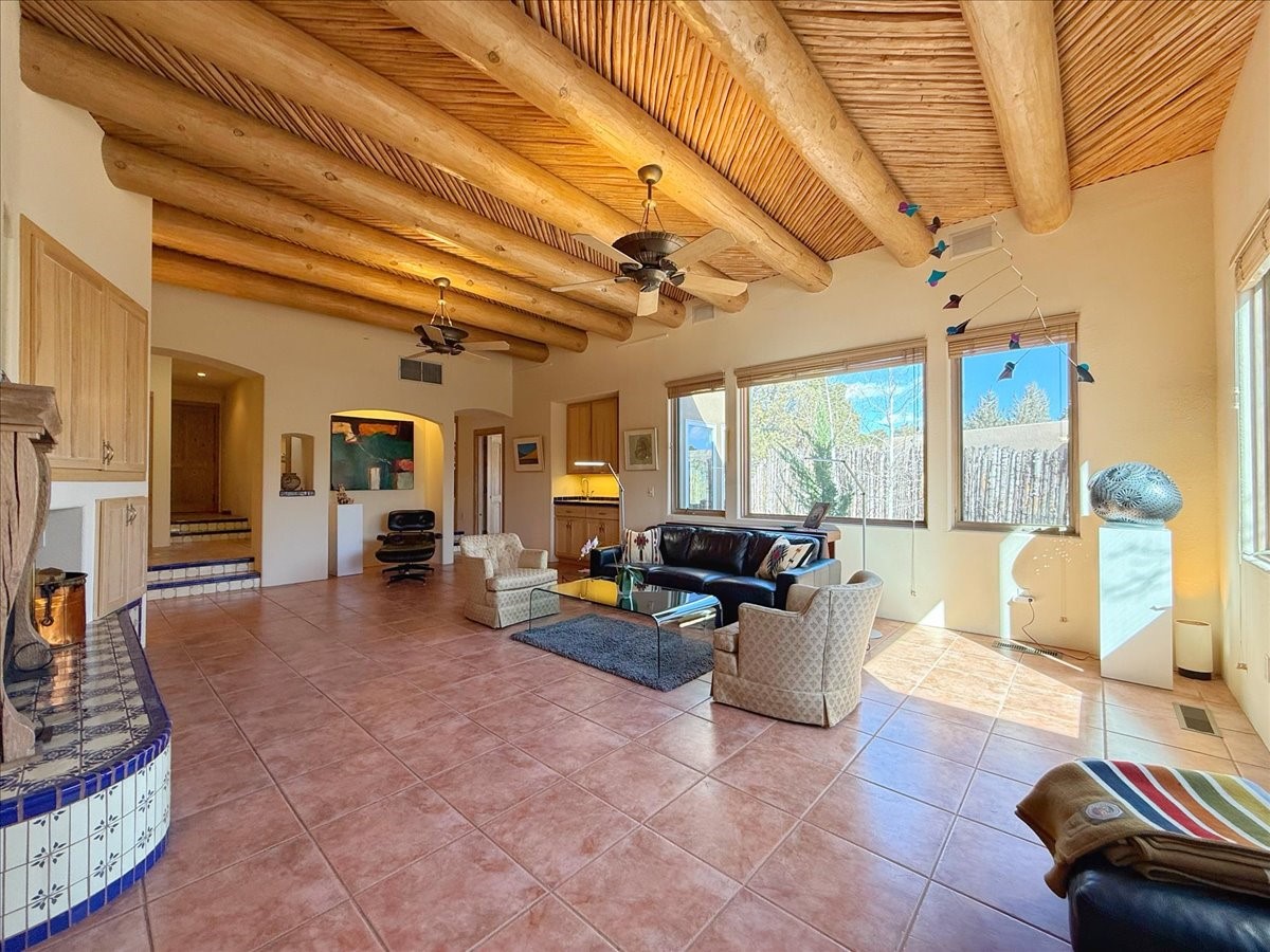 750 Camino Francisca