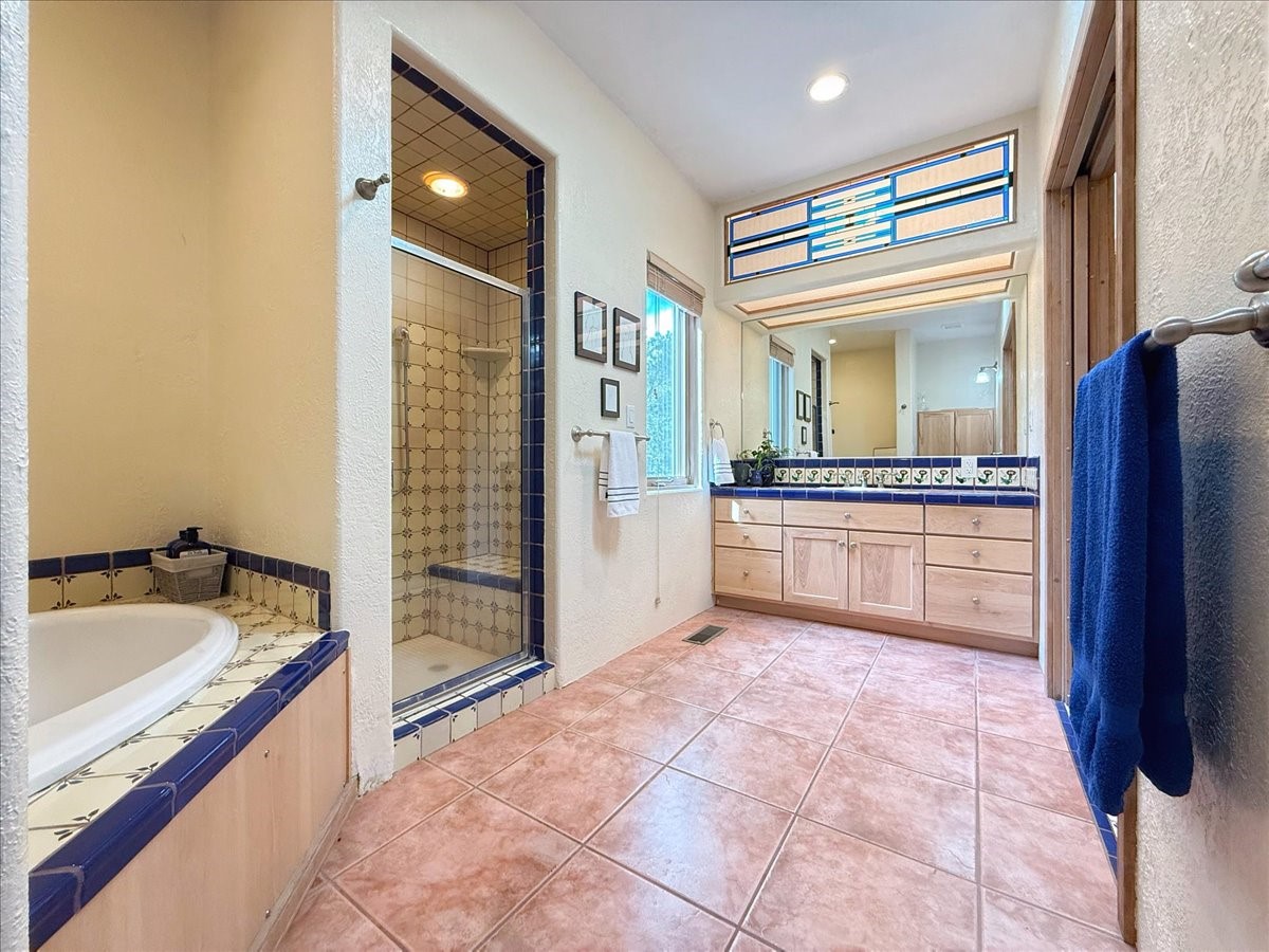 750 Camino Francisca