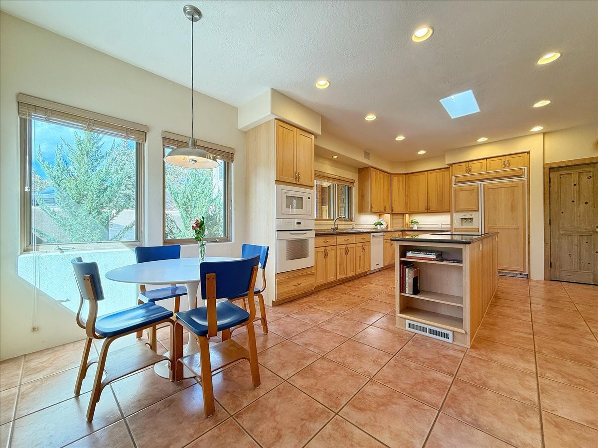 750 Camino Francisca