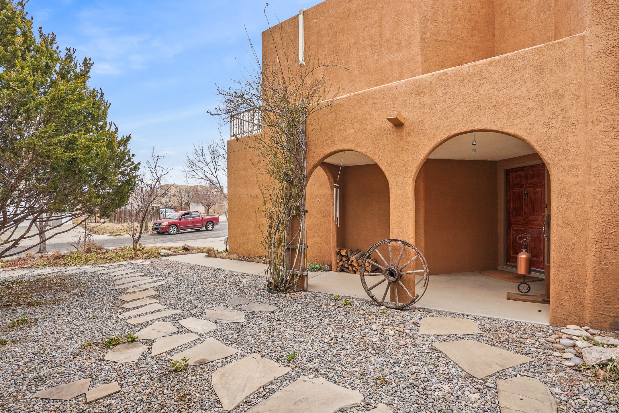 1402 Paseo Norteno