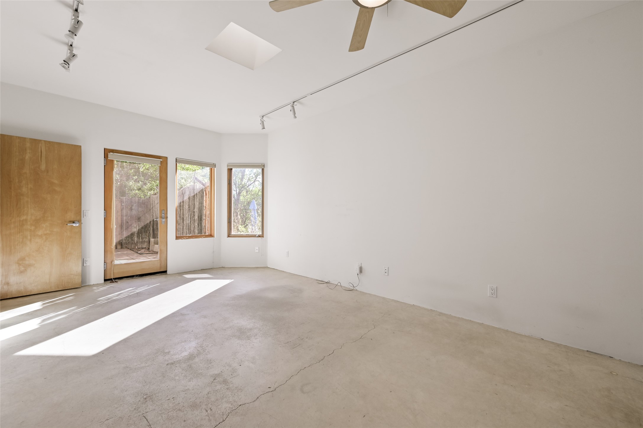 1710 W. Alameda 7