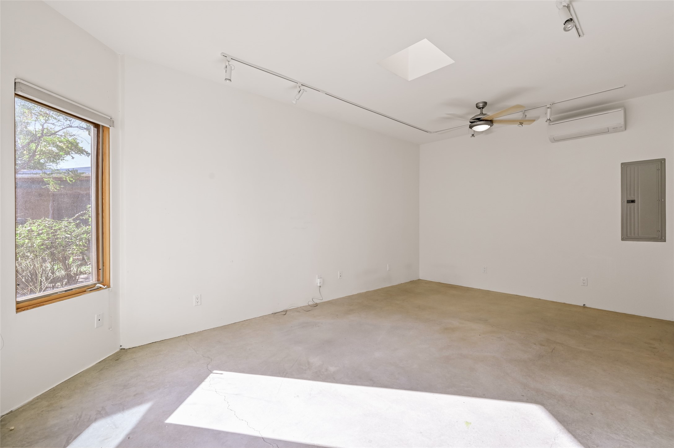 1710 W. Alameda 7