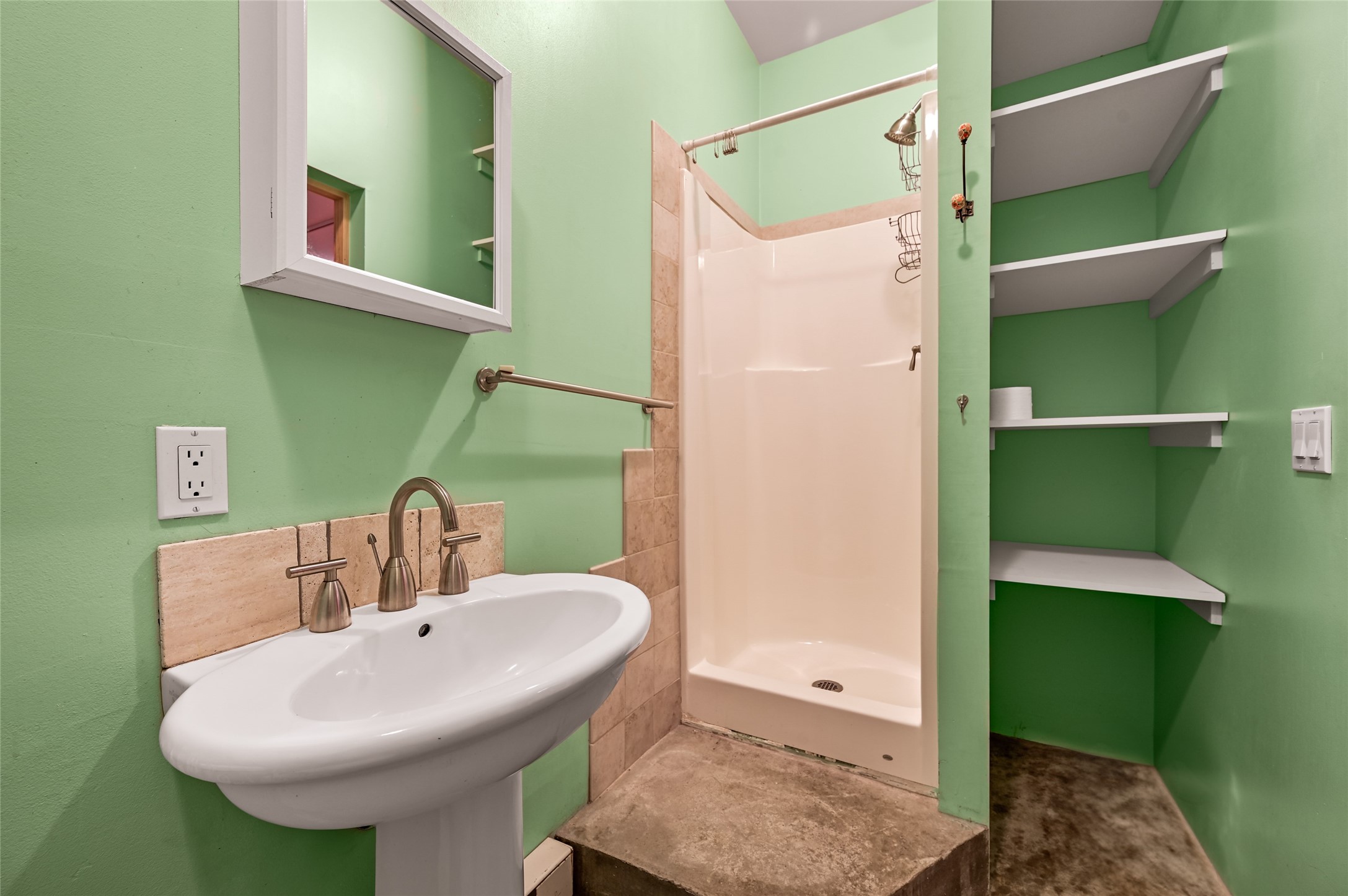1710 W. Alameda 7