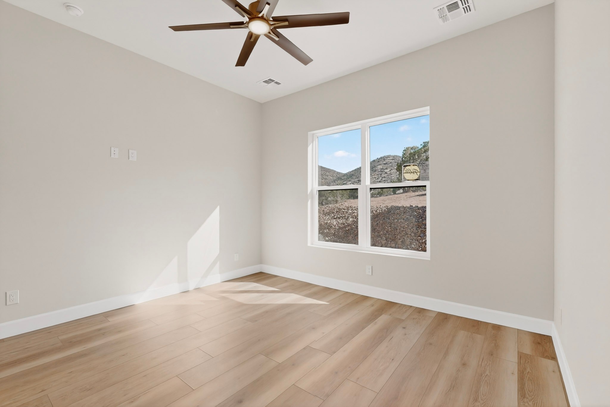 24 W Longview Drive