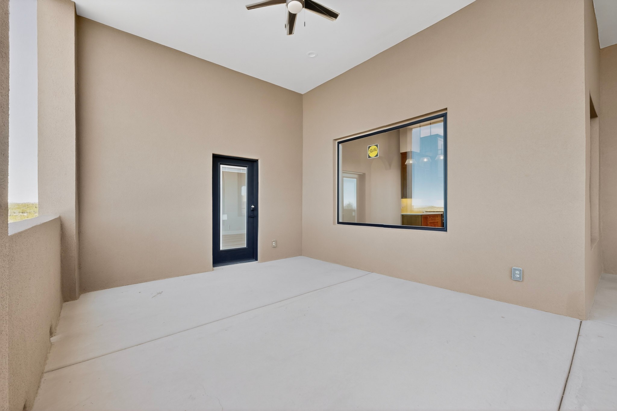 24 W Longview Drive