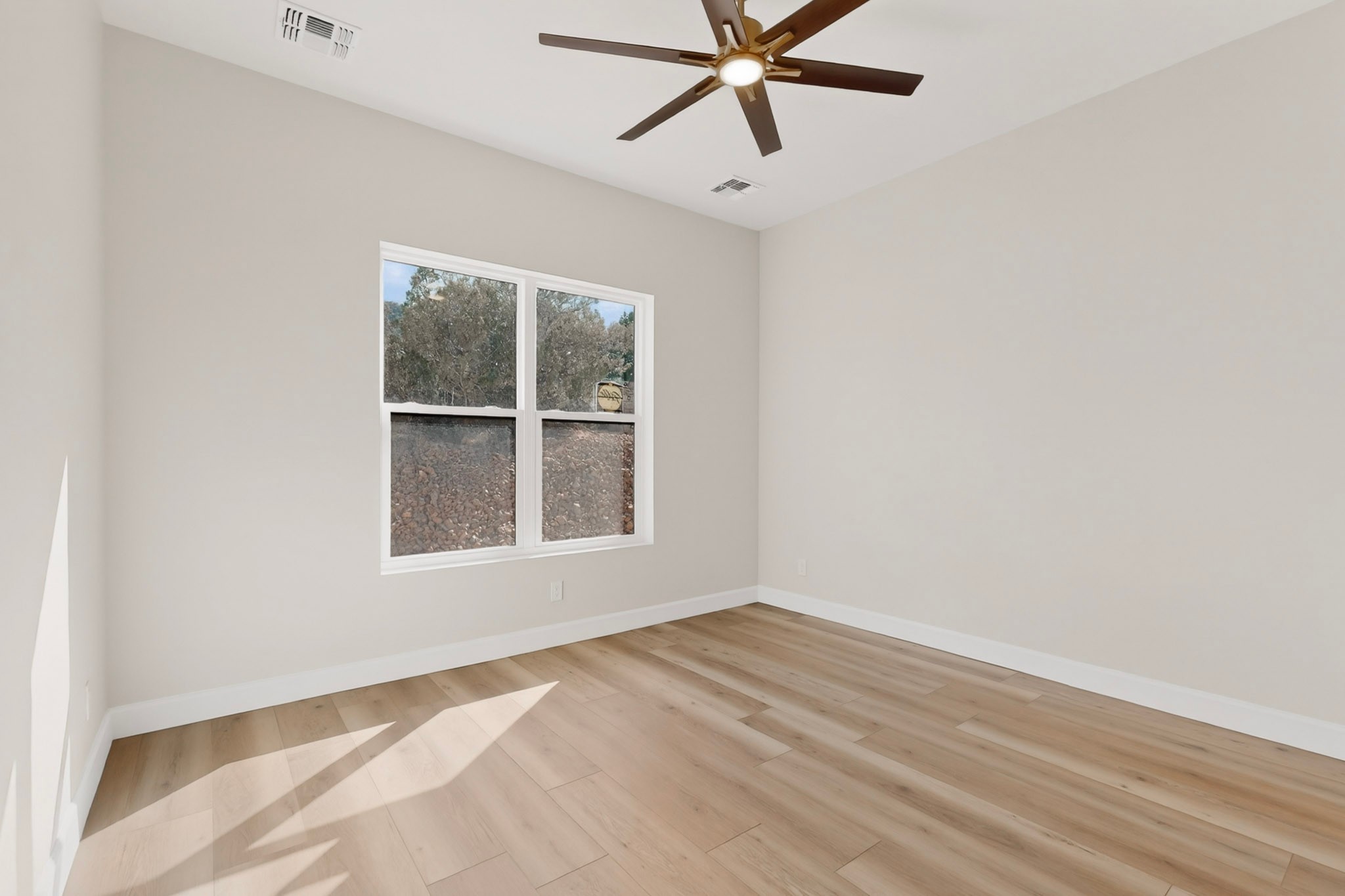 24 W Longview Drive