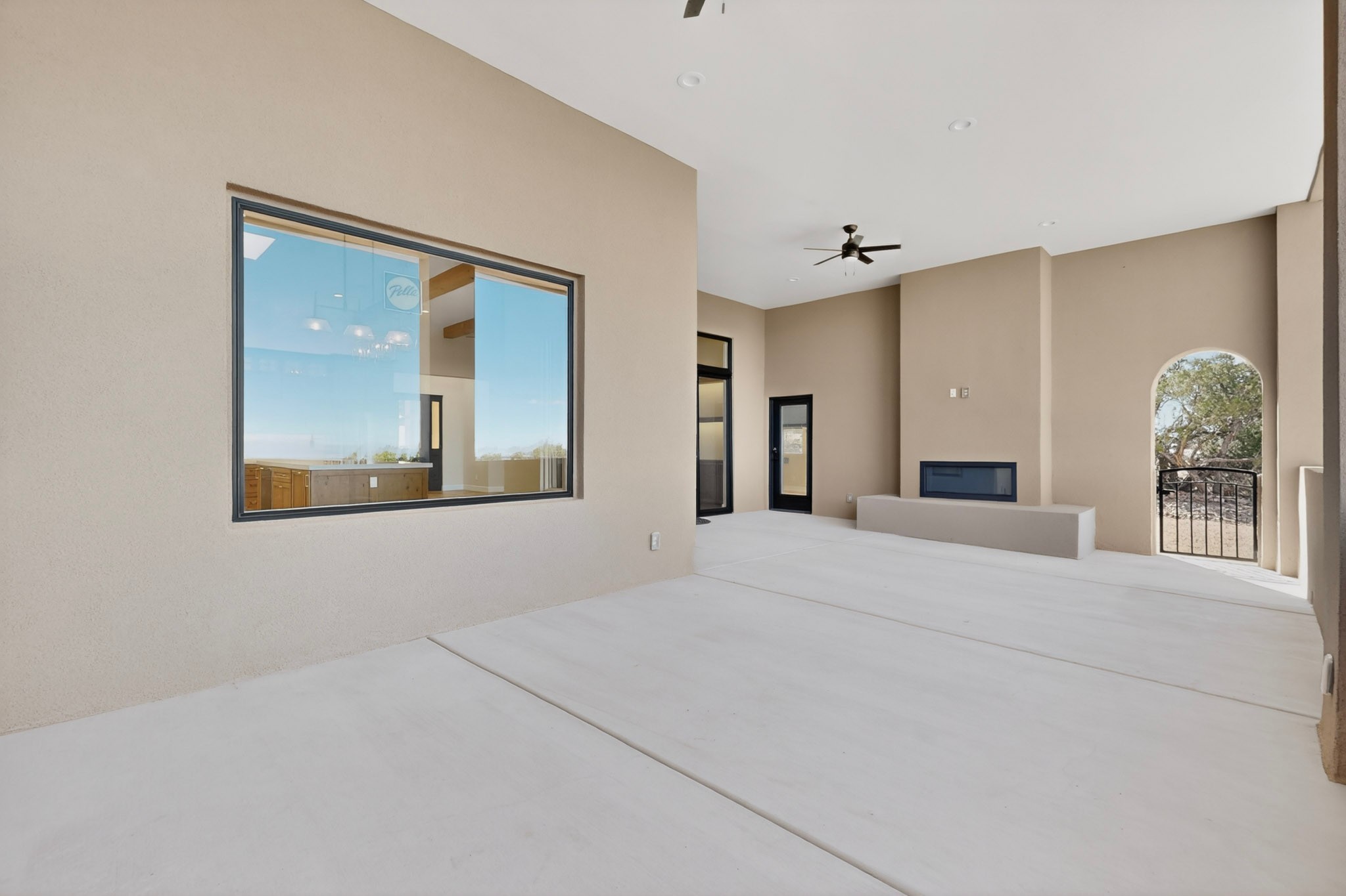 24 W Longview Drive