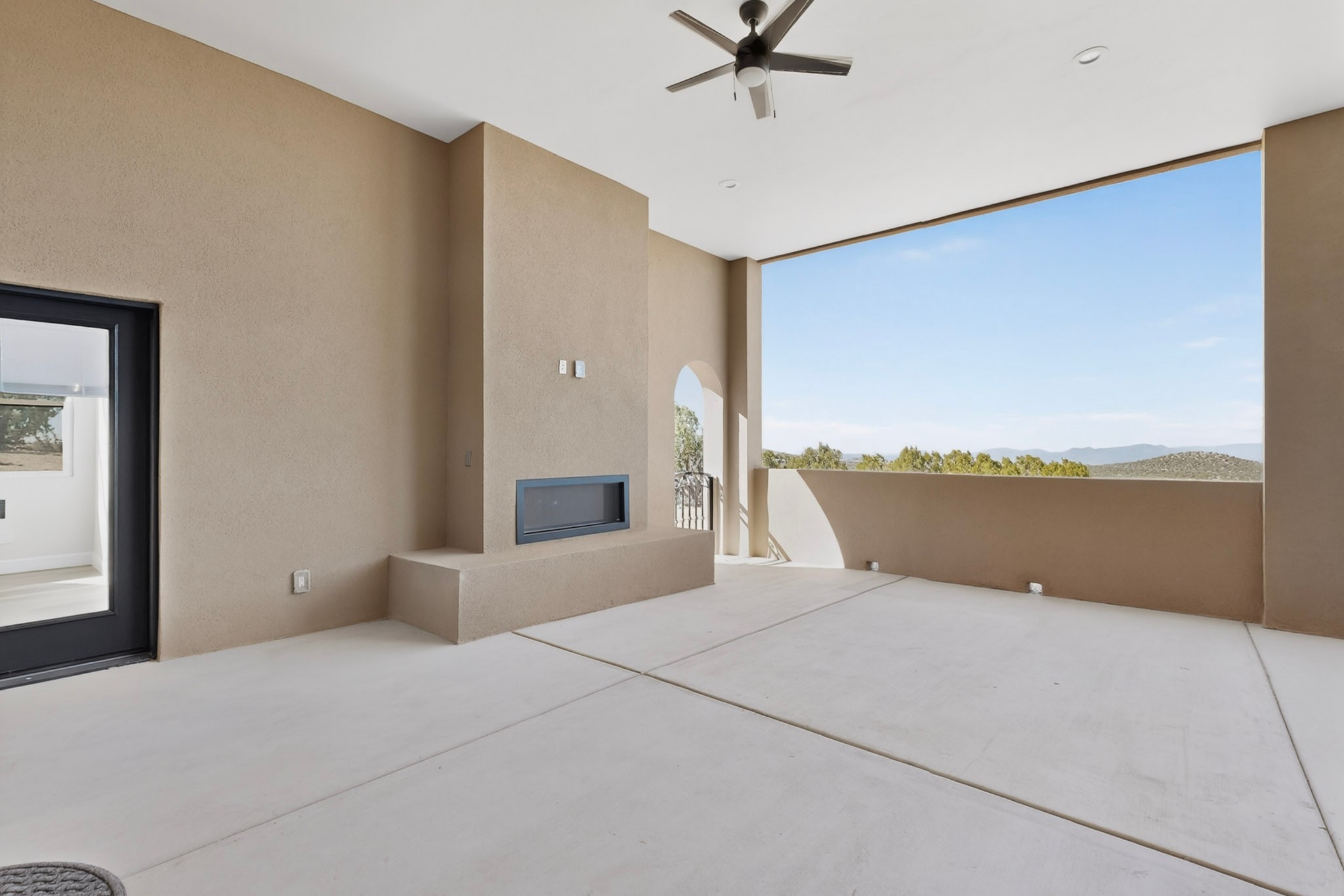 24 W Longview Drive