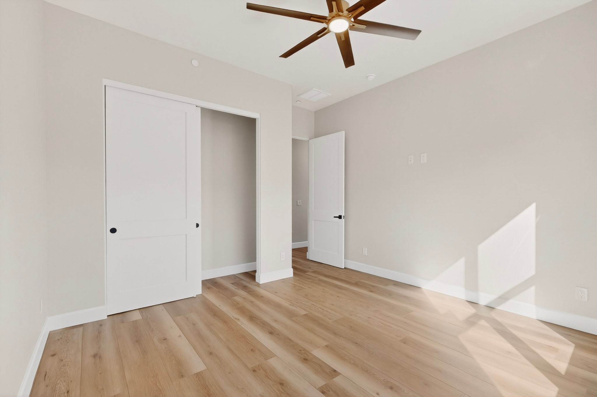24 W Longview Drive