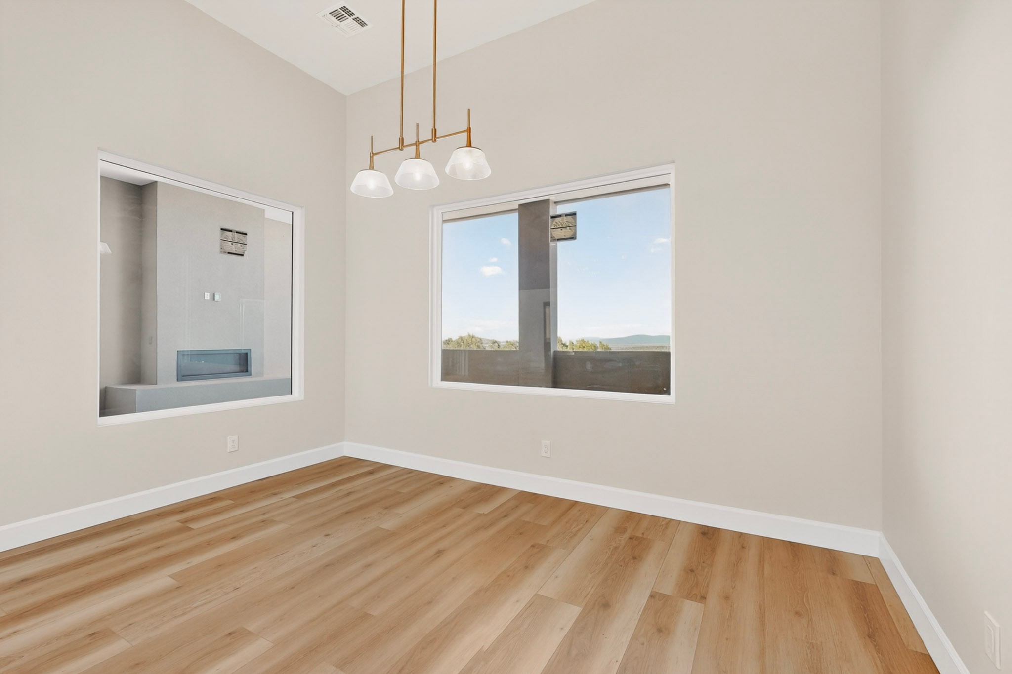 24 W Longview Drive