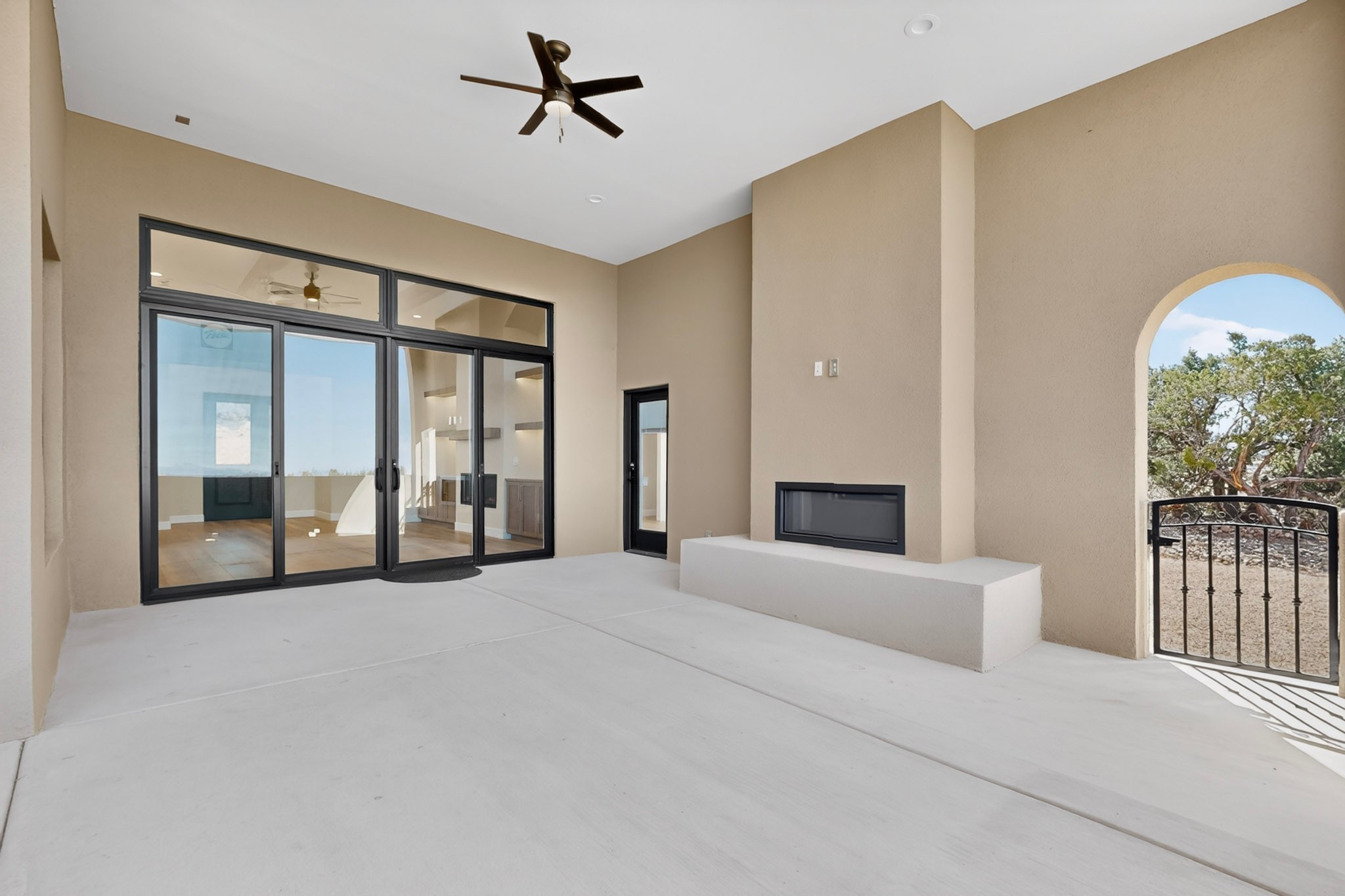 24 W Longview Drive