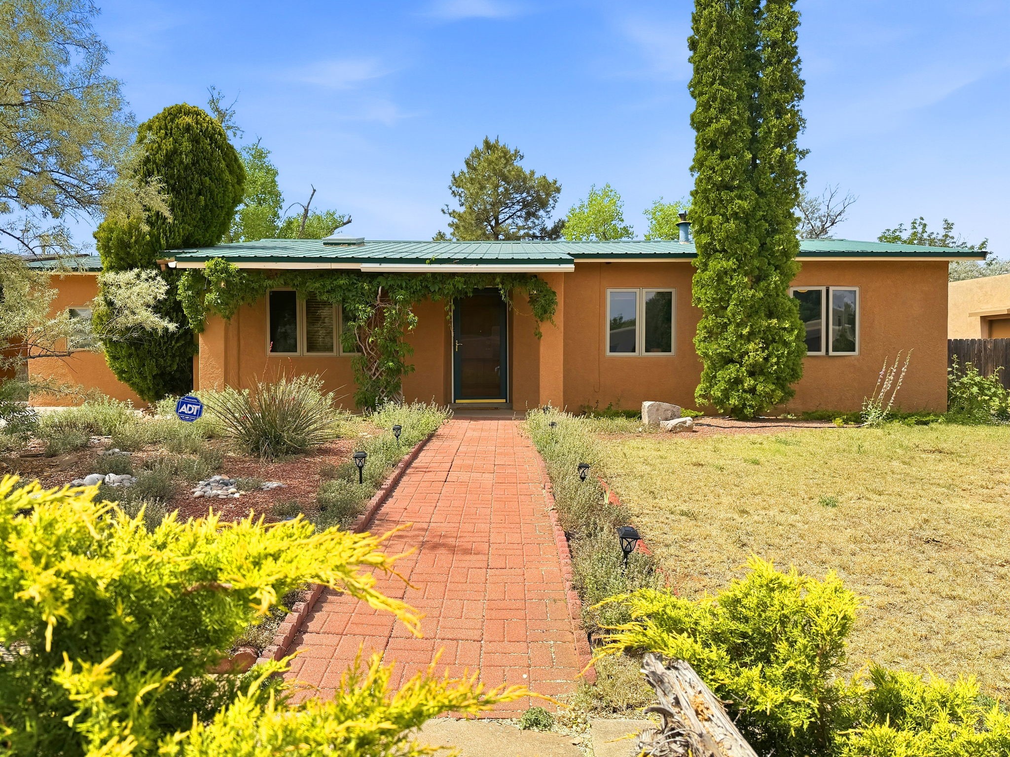 2542 Camino Cabestro