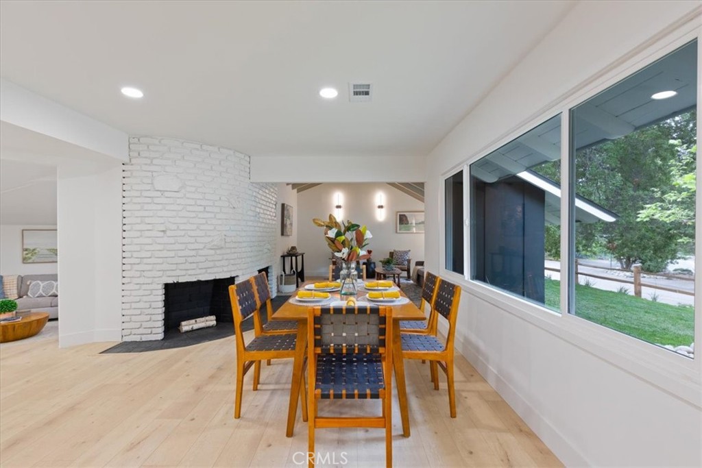 2907 Oakendale Place