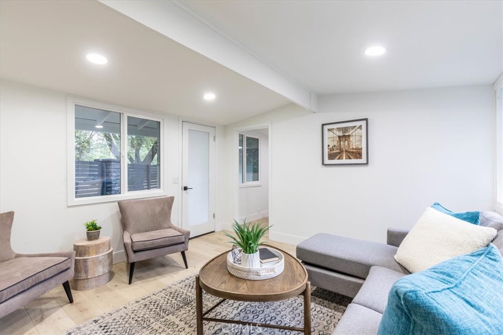 2907 Oakendale Place