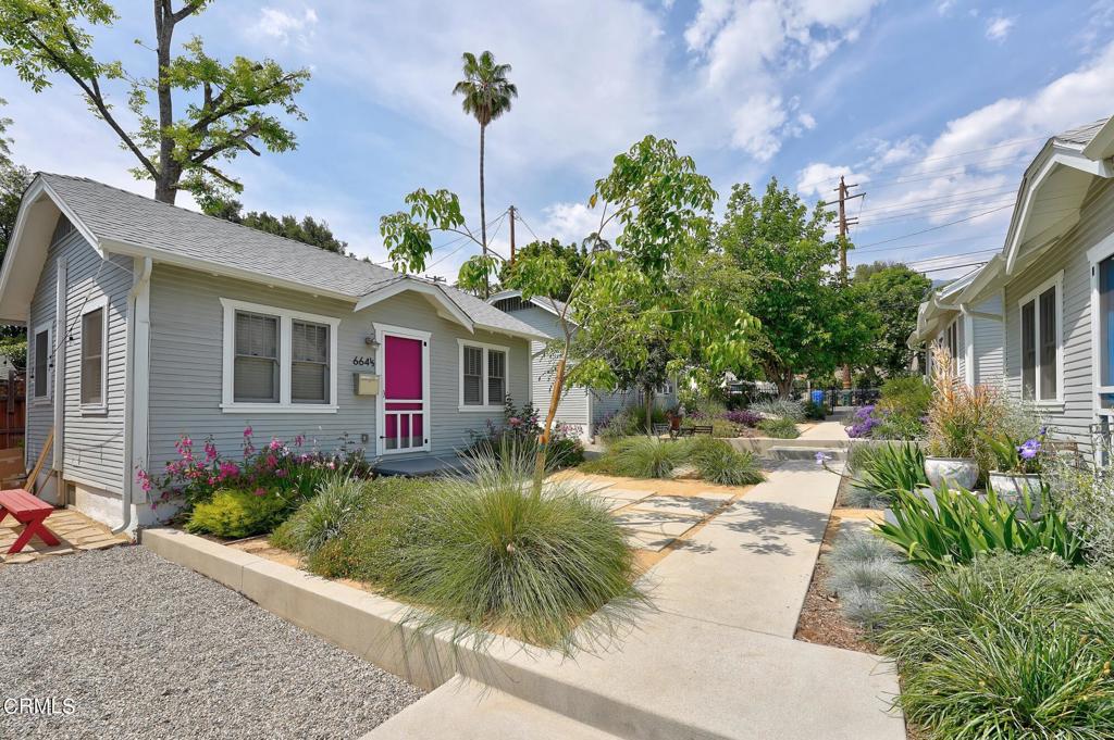 664 E Sacramento Street