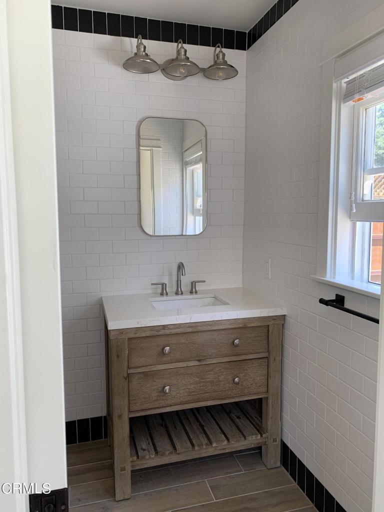 664 E Sacramento Street