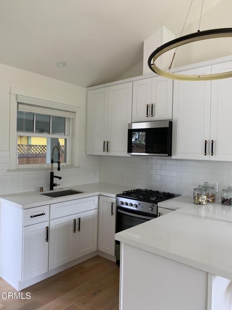 664 E Sacramento Street