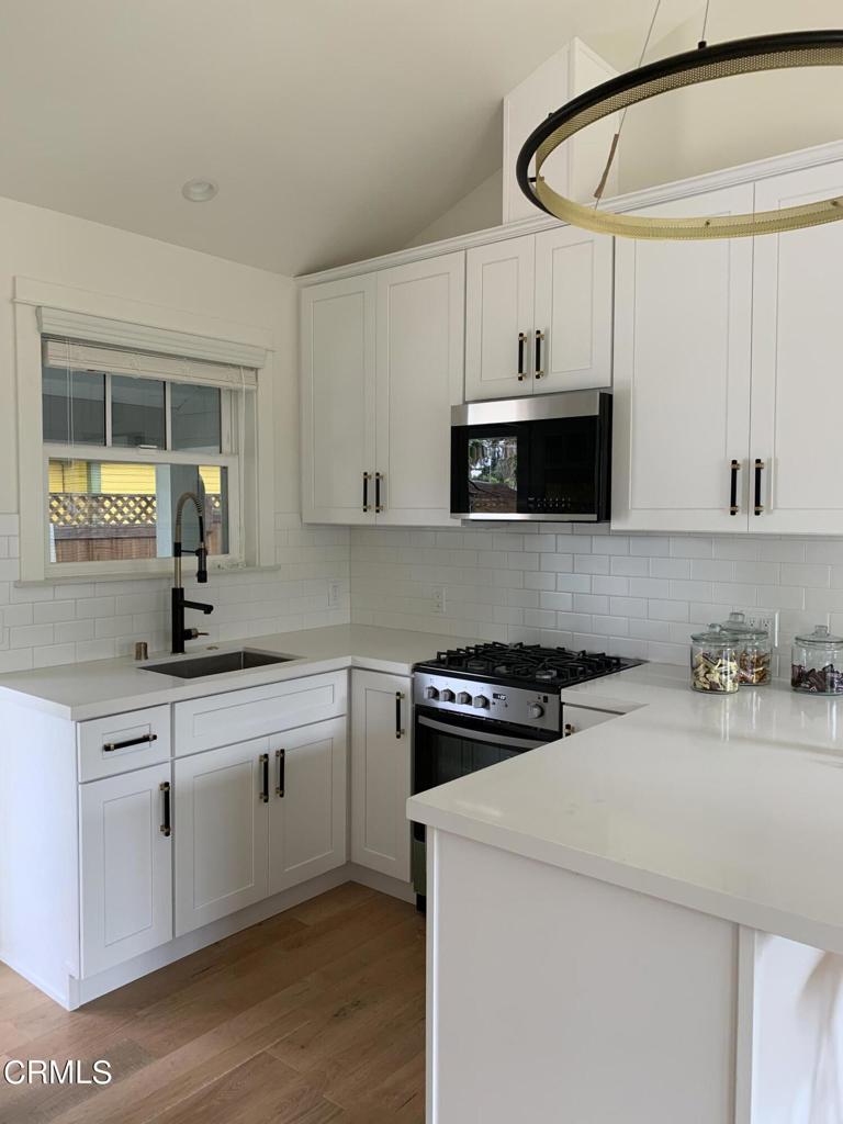 664 E Sacramento Street