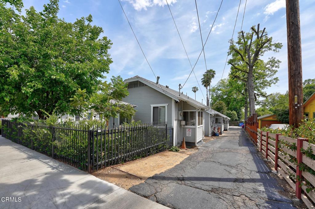 664 E Sacramento Street