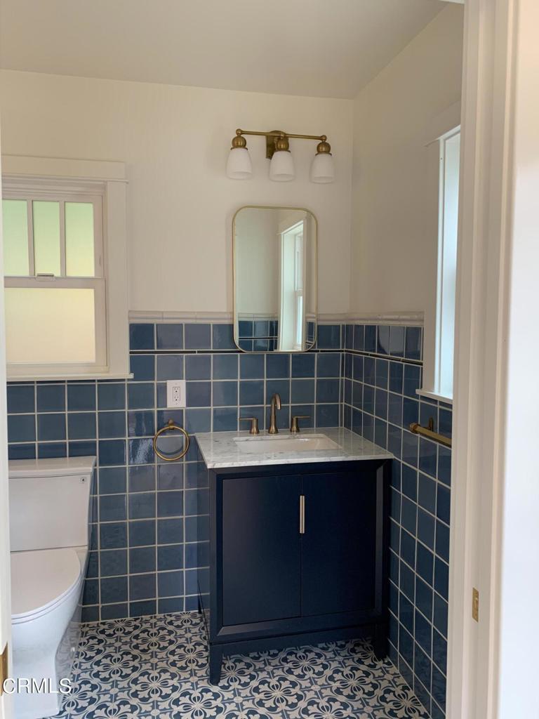 664 E Sacramento Street