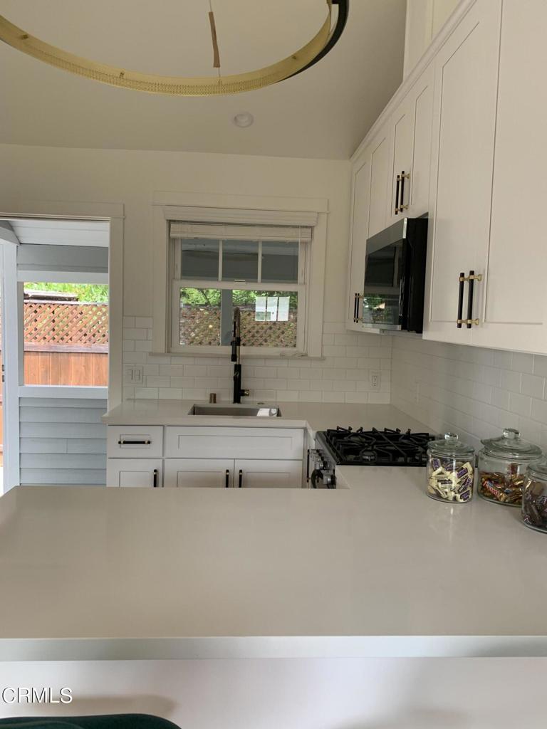 664 E Sacramento Street