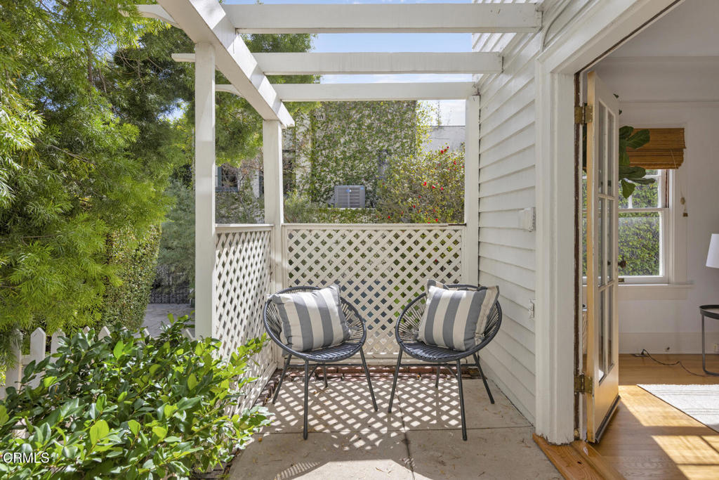 1736 N Stanley Avenue