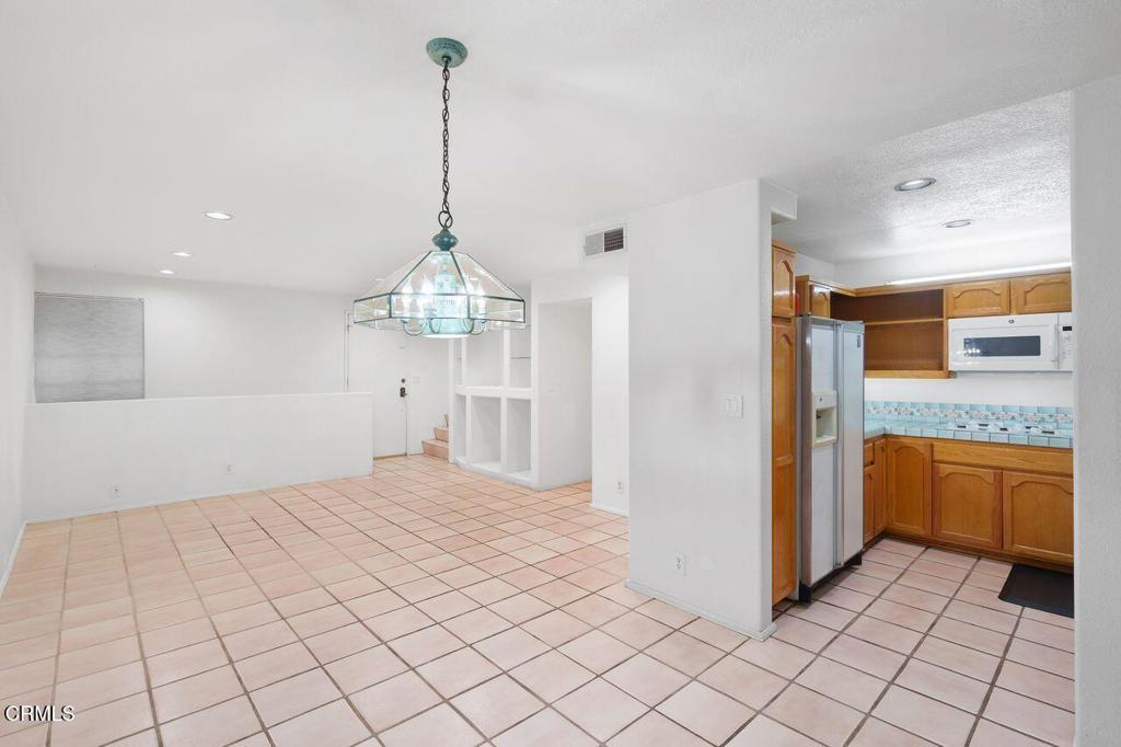 116 N Chapel Avenue E