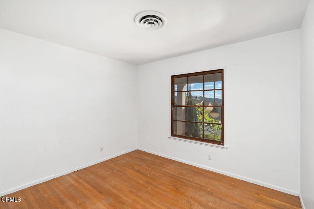 1009 E Edgecomb Street