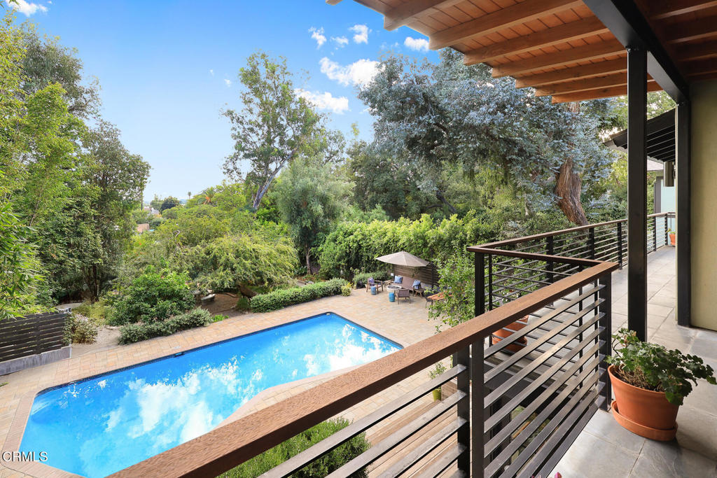 1121 Buena Vista Street