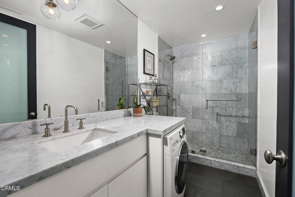 1121 Buena Vista Street